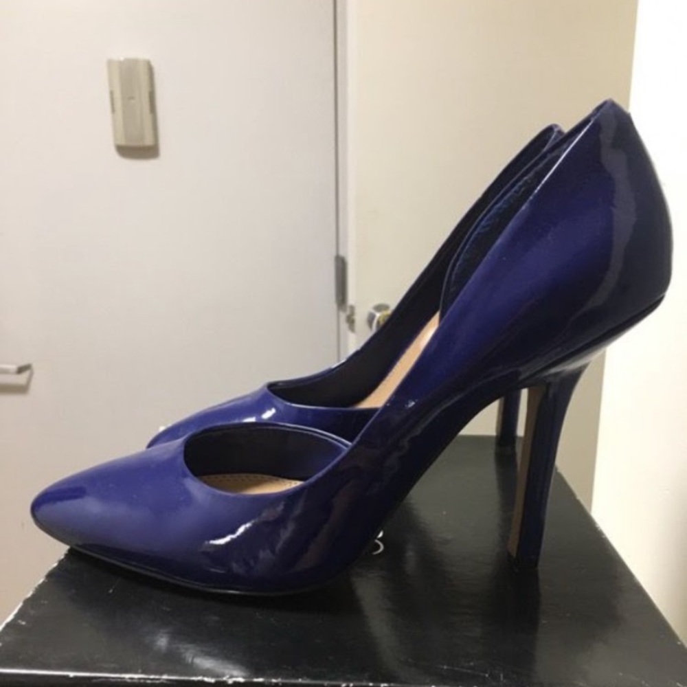 Bcbg indigo pumps